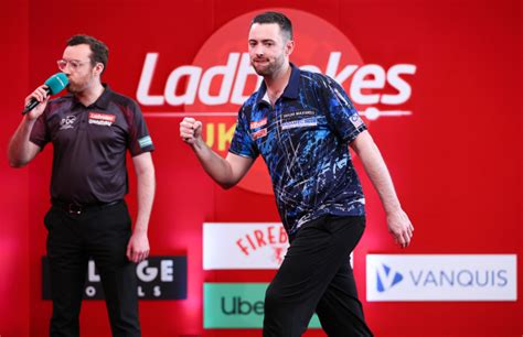 ladbrokes commentary